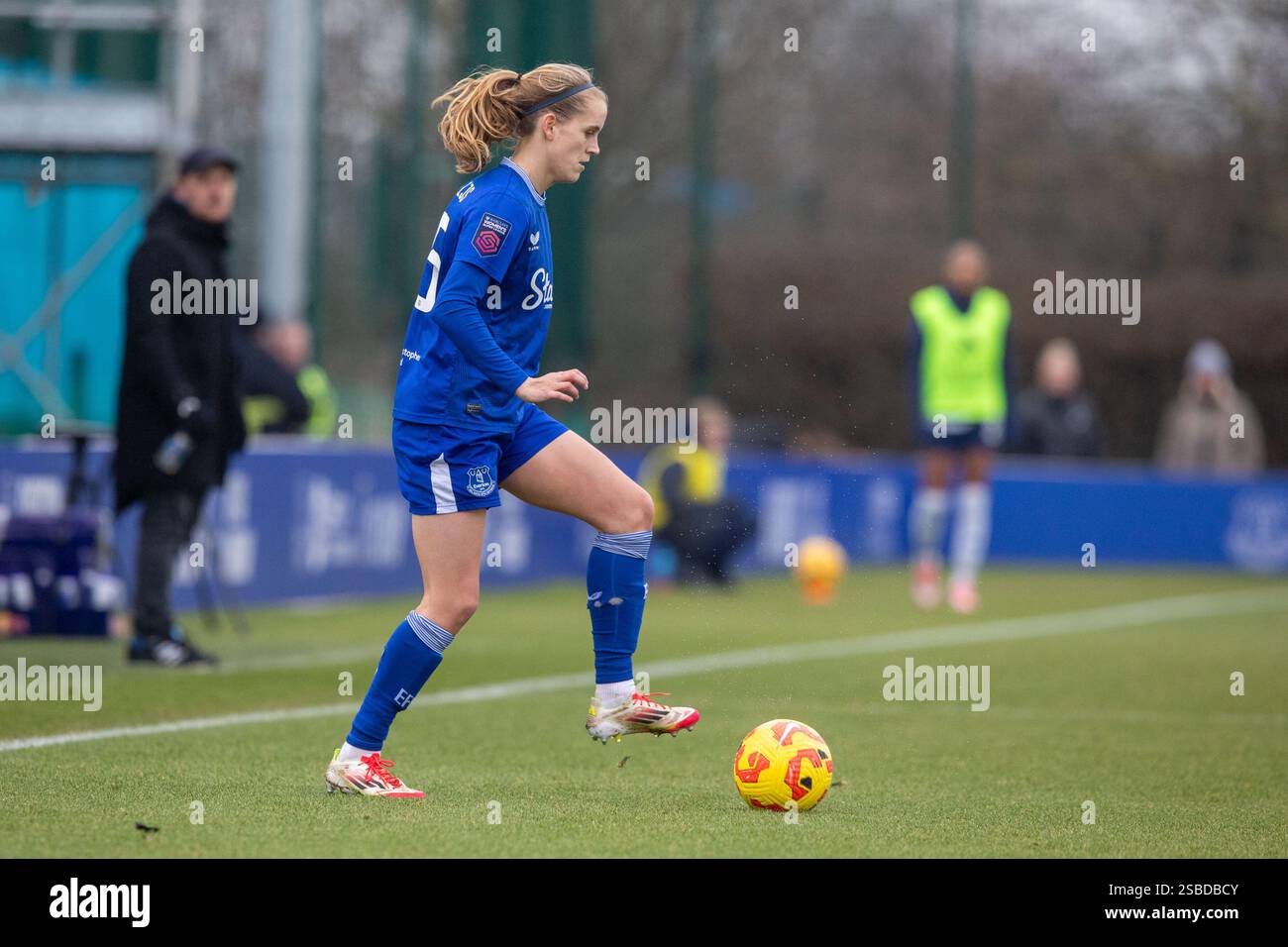 Liverpool, UK. 2nd Feb, 2025. Katja Snoeijs (25 Everton) controls the ...