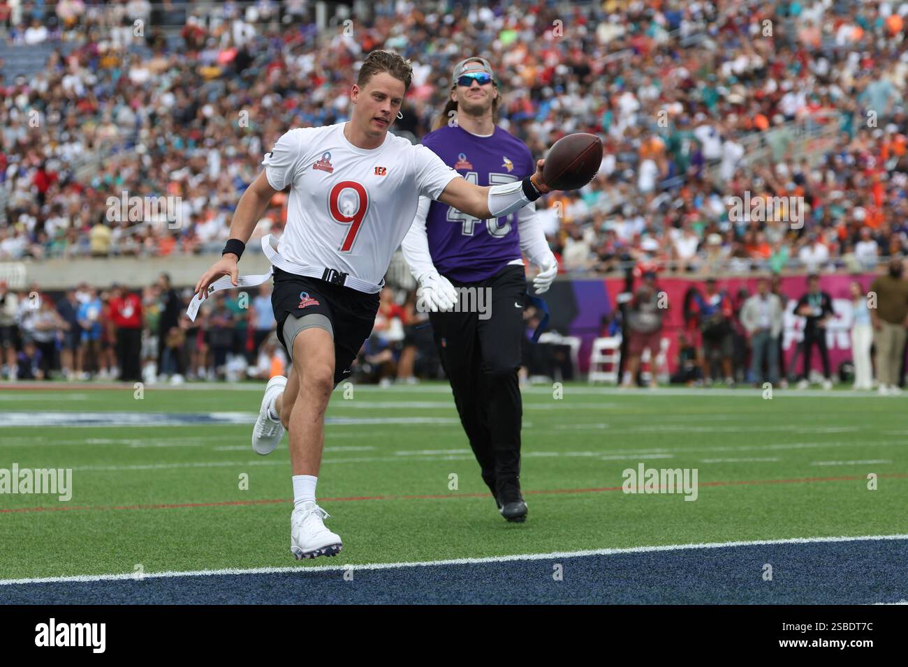 Cincinnati Bengals Joe Burrow wins for a score but has it called back