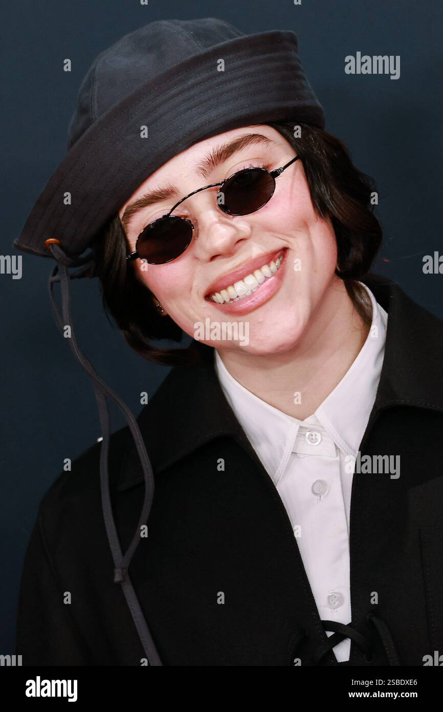 Los Angeles, USA. 02nd Feb, 2025. Billie Eilish walking on the red ...