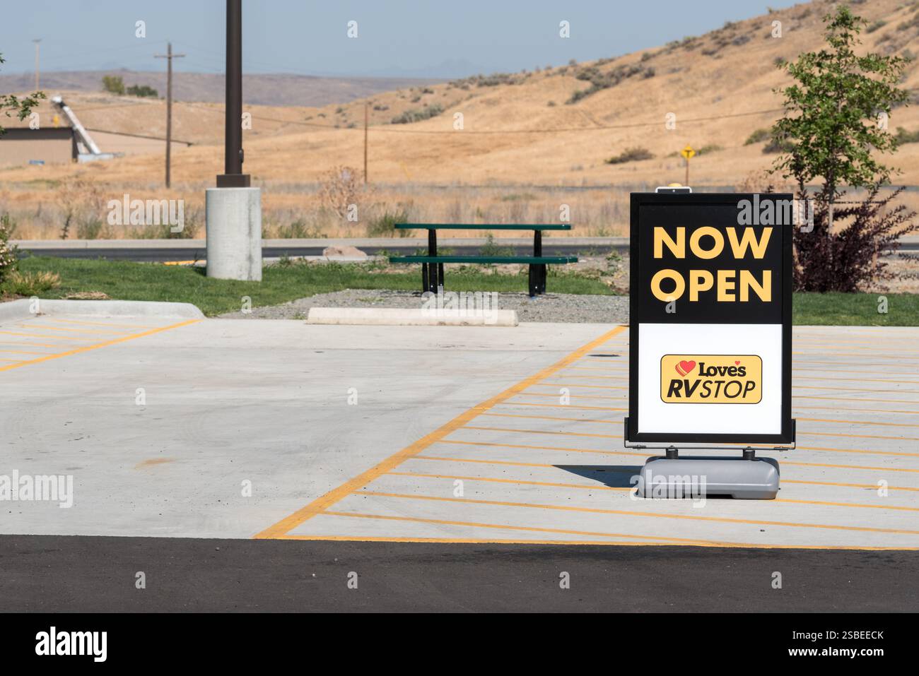 Loves truck stop hi-res stock photography and images