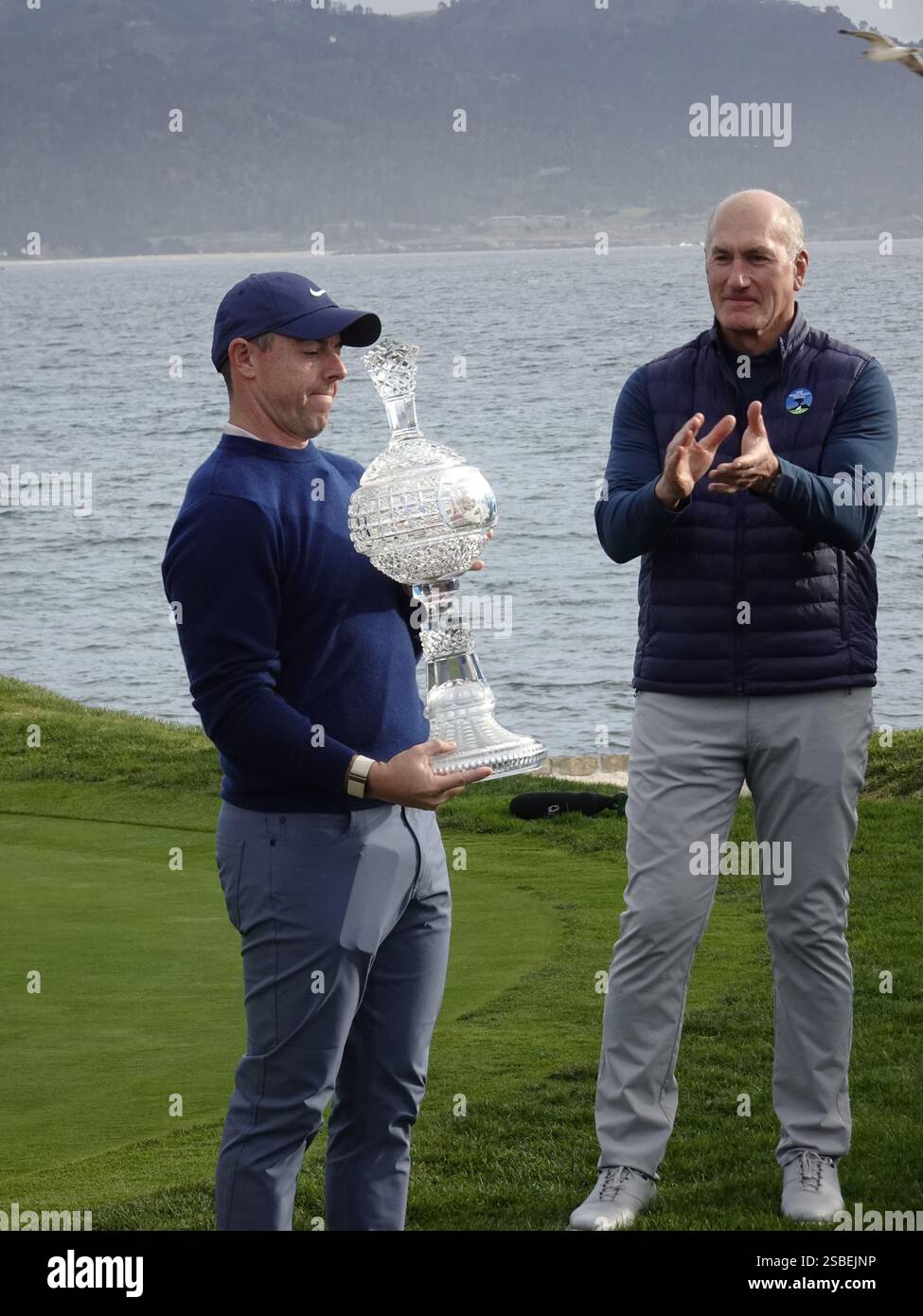 Pebble Beach, California, USA February 2nd, 2025 Rory McIlroy lifts