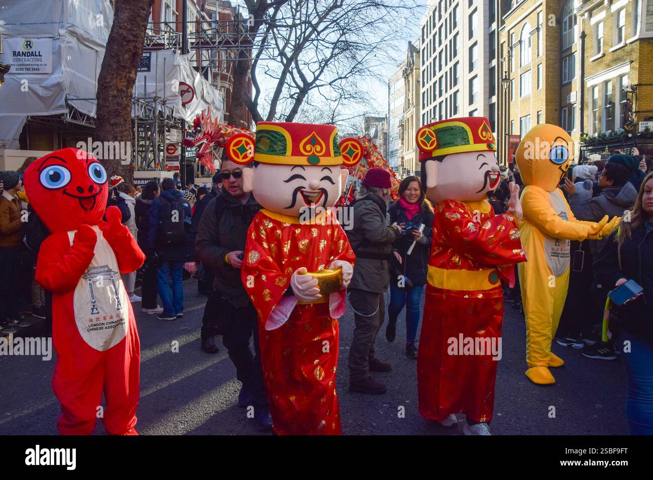 London, UK. 2nd February 2025. Performers entertain the crowds as the