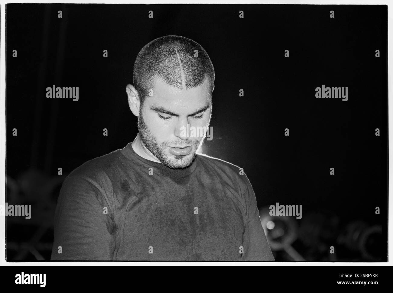 ALIEN ANT FARM, READING FESTIVAL, 2001: Dryden Mitchell of the American ...