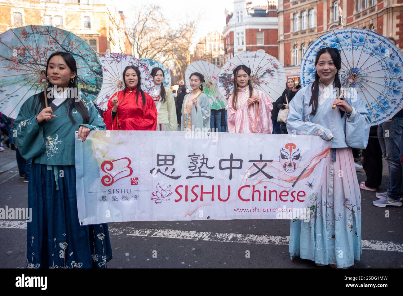 Chinese ladies dresses hi-res stock photography and images - Alamy Chinese ladies dresses hi-res stock photography and images - Alamy