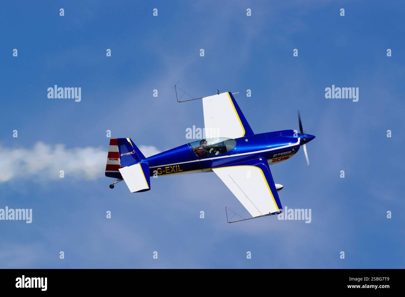 Extra 300s hi-res stock photography and images - Alamy