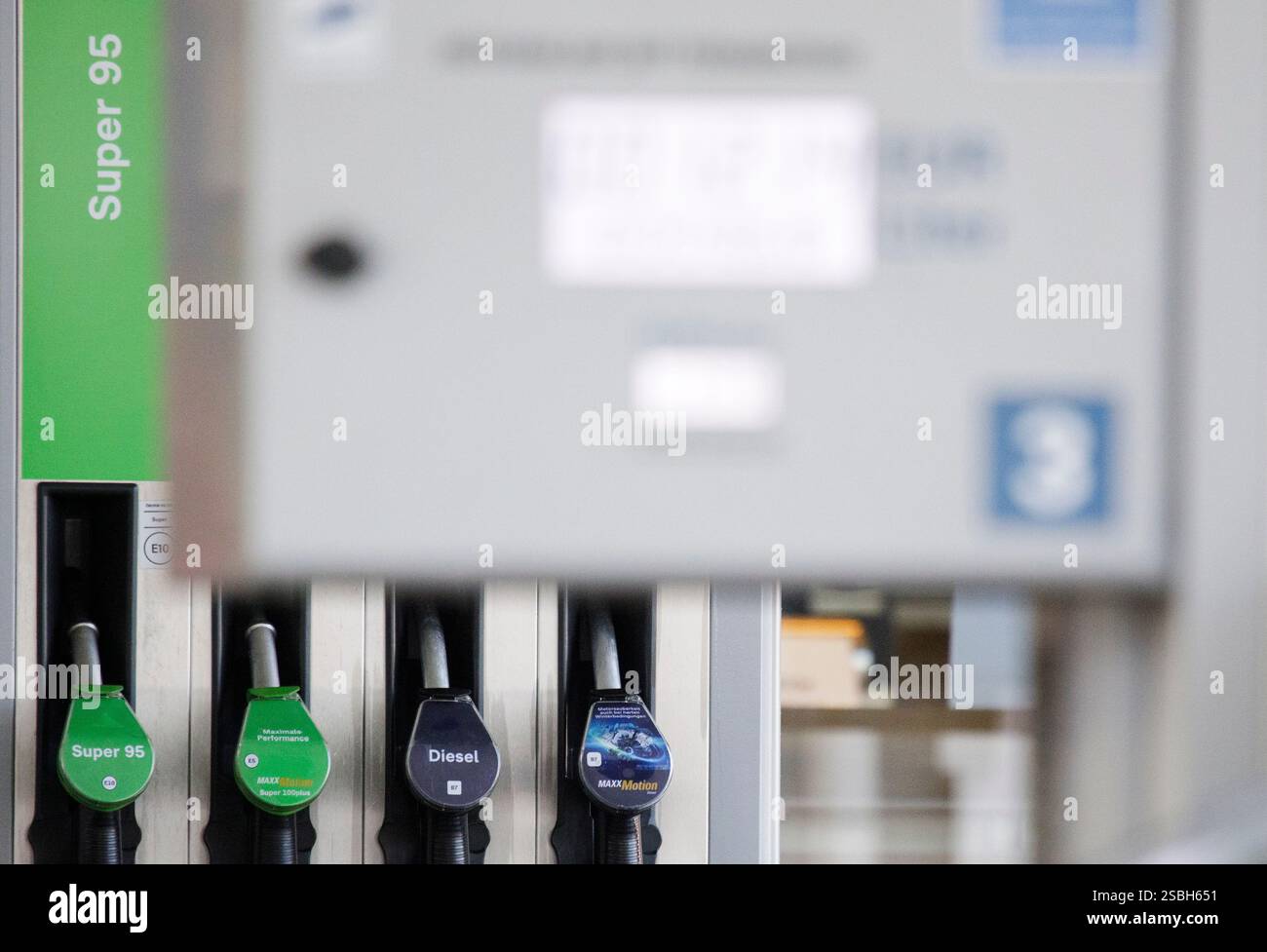AUSTRIA; VIENNA; 20250203; Logo and pump at a petrol station of the