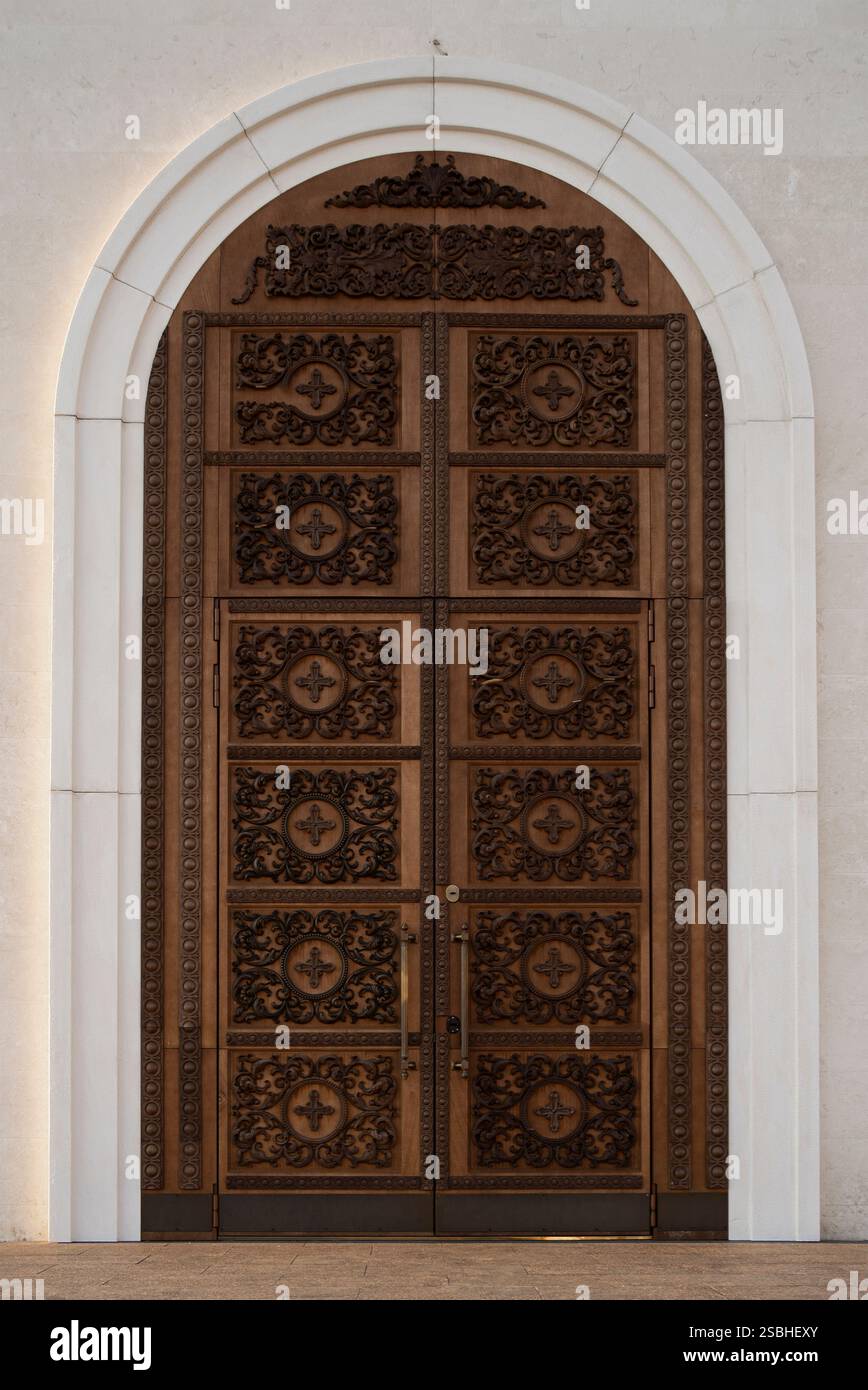 old, ornate wooden door of a historic building Stock Photo - Alamy