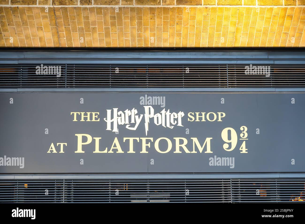 harry potter shop platform 9 3/4