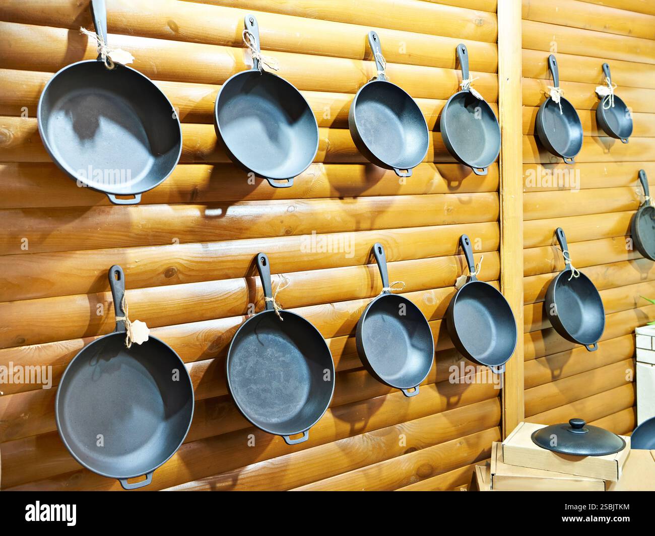 Writting Pan Vintage frying pans hi-res stock photography and images - Alamy