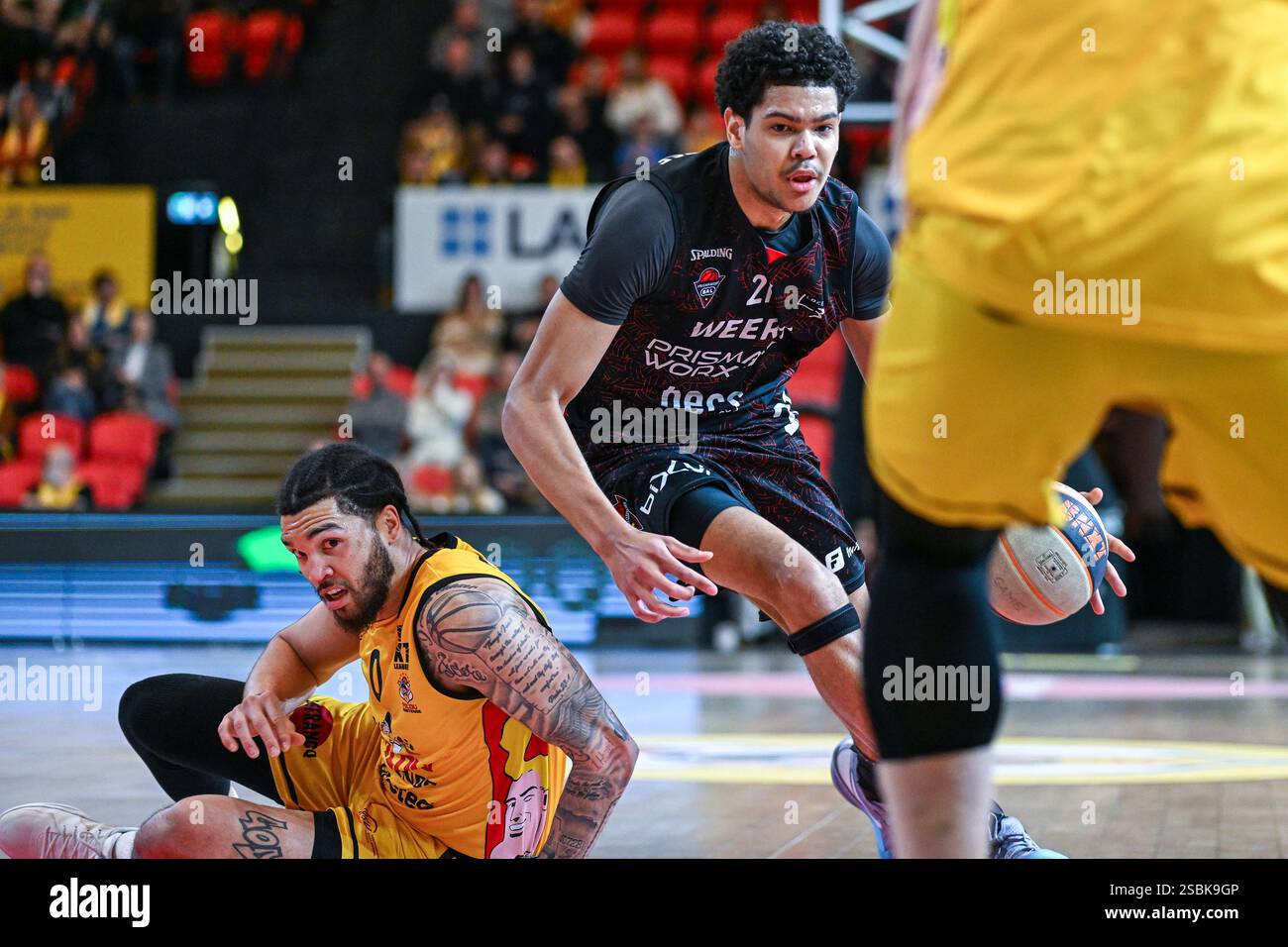 Timmy Allen (0) of Filou Oostende and Rene-Charles Louis-Therese (21 ...