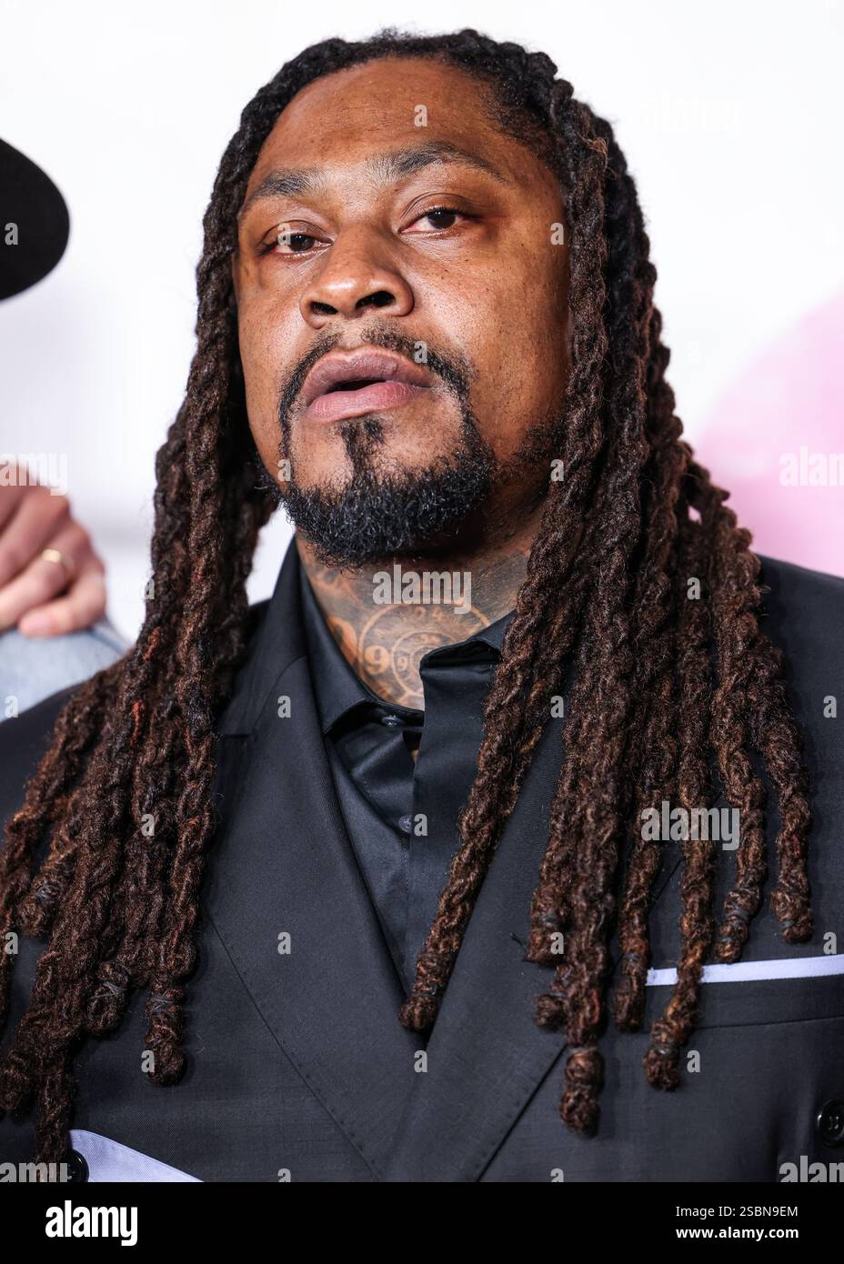 Former NFL star Marshawn Lynch reaches deal in Las Vegas DUI case, image size:928x1390