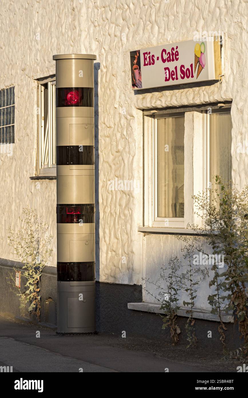 Speed camera column, column with laser measurement for both directions ...