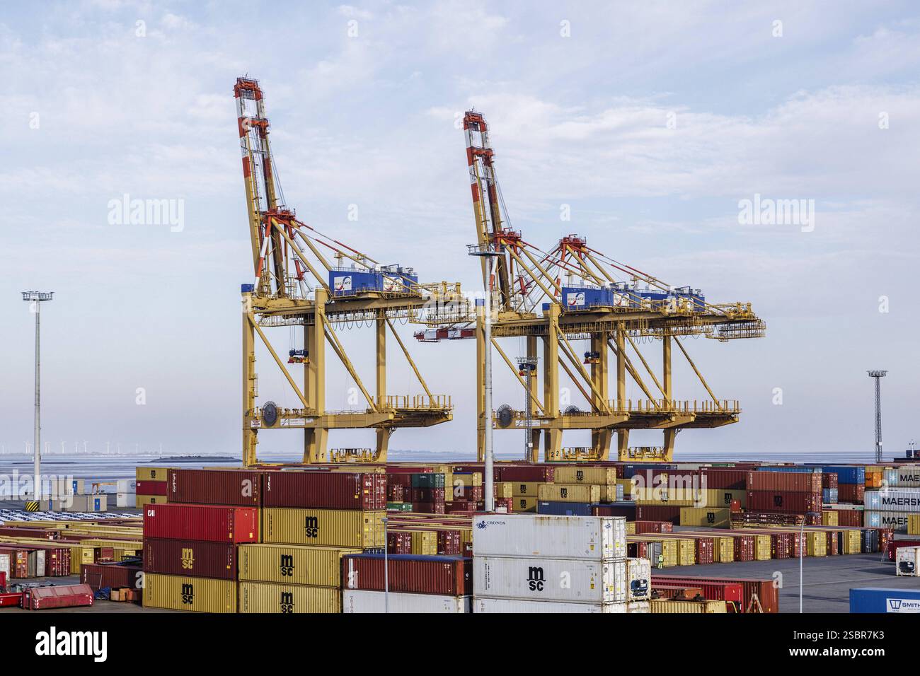 Aufnahme des Container Terminals in Bremerhaven, 08.05.2023 ...