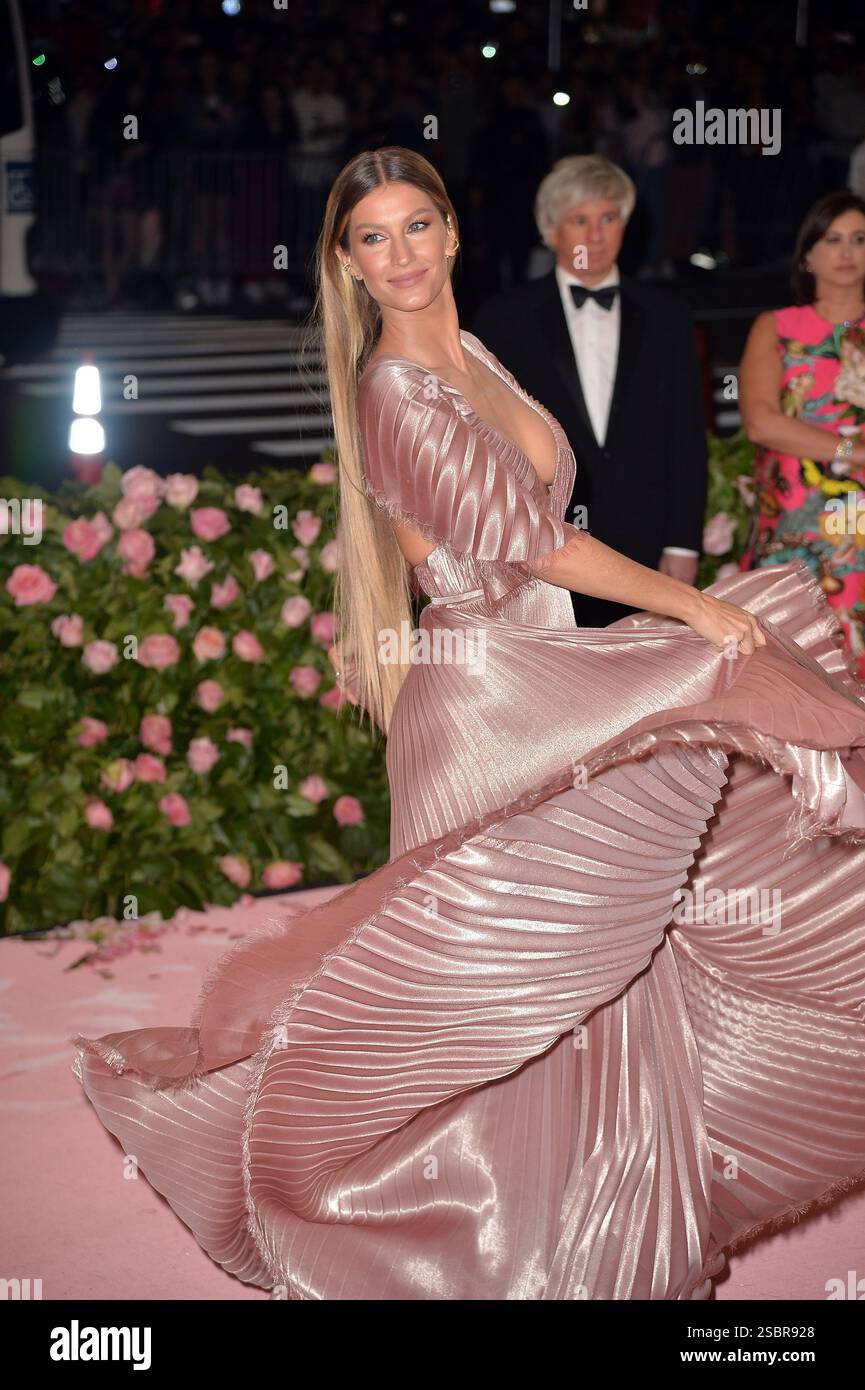 gisele bundchen pink dress Gisele Bndchen's Met Gala Style History: See Every Red Carpet Look