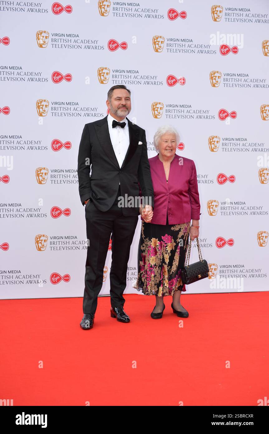 2001 Summer - To Dragma - Flip eBook Pages 1-50 | AnyFlip, image size:863x1390