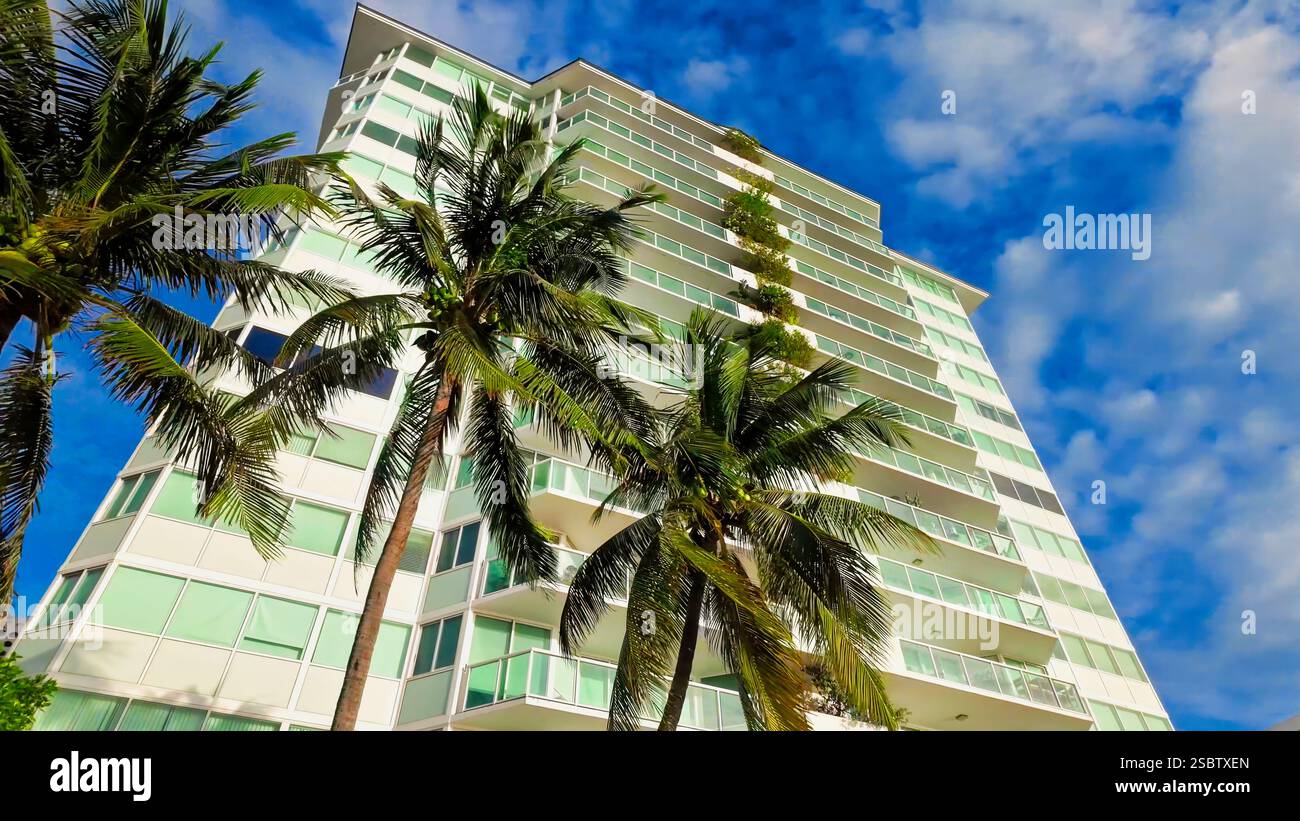 Gallery Detail: Luxury Apartments Miami Beach Hi Res Stock Photography And Images