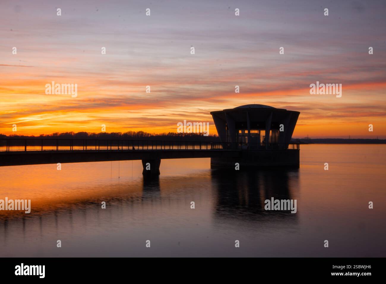 Sunset At Grafham Water Cambridgeshire UK Stock Photo Alamy sunset-at-grafham-water-cambridgeshire-uk-stock-photo-alamy