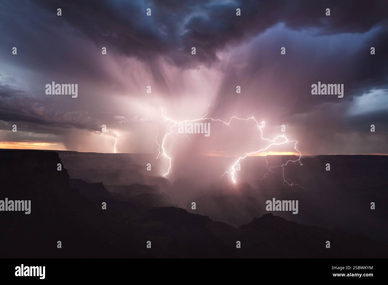 Grand Canyon lightning storm Stock Photo - Alamy
