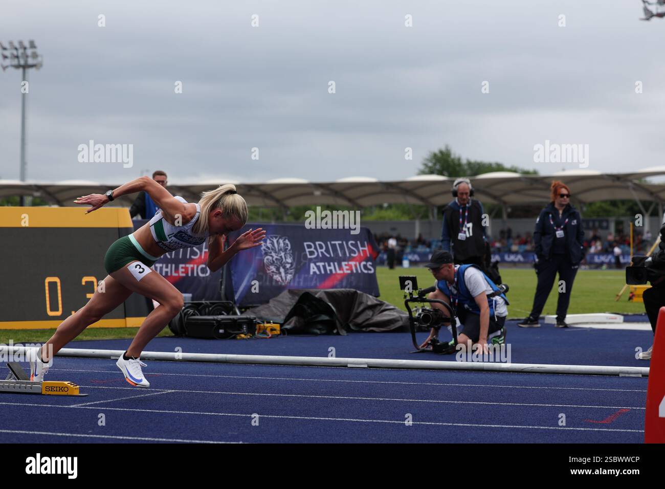 Keely HODGKINSON of Leigh Harriers starting the 400m at the UK Athletics Championship in Manchester Stock Photo