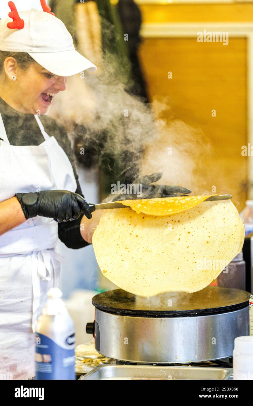 Street food crepe making process hi-res stock photography and images ...