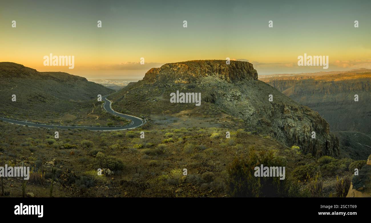 Sweeping View from Degollada de la Yeguas Lookout Point, Gran Canaria ...