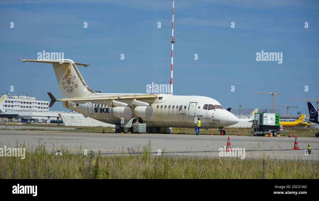 A decommissioned aircraft at Frankfurt Airport, which is used from the company "N ICE" to practise de-icing for training and practice purposes in summ Stock Photo