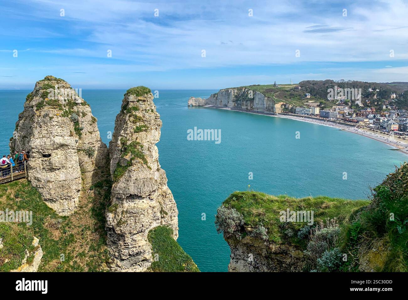 Etretat cliff view hi-res stock photography and images - Alamy