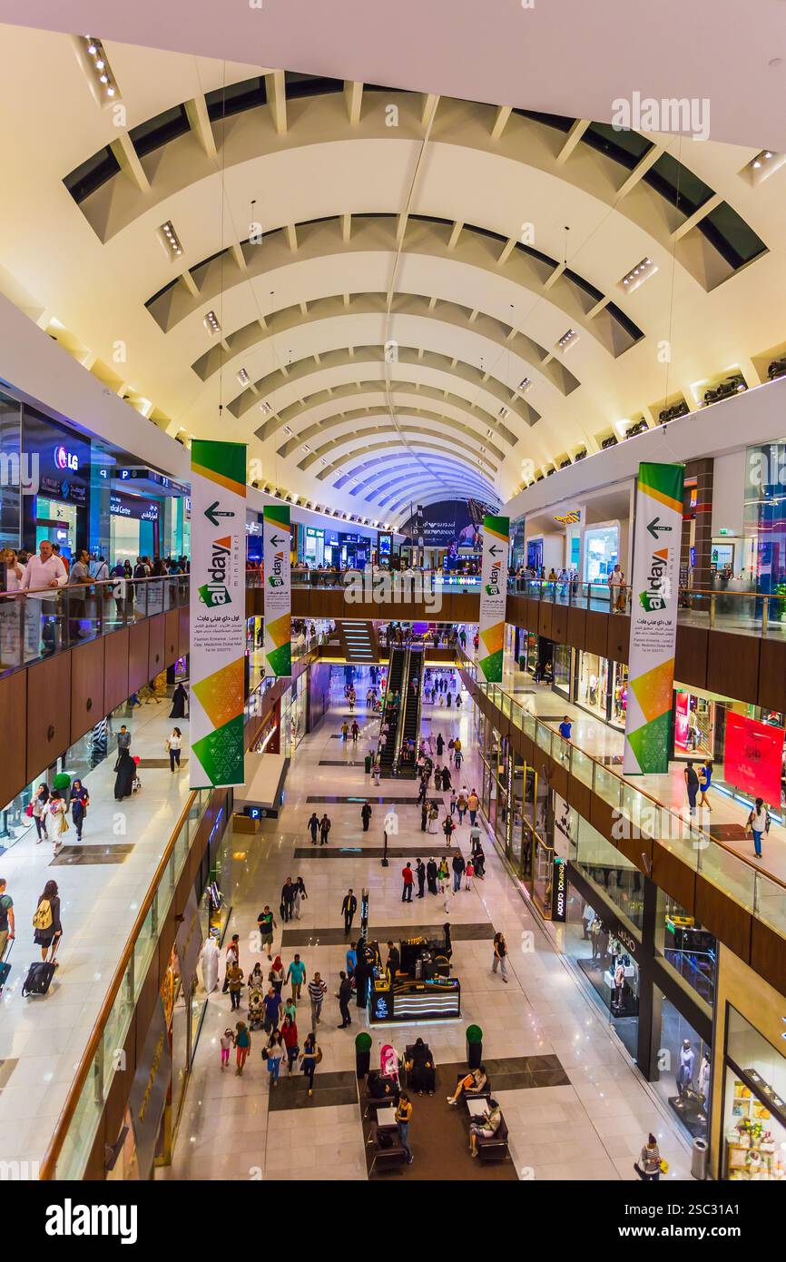 Visual Reference: Dubai Uae October 31 World S Largest Shopping Mall Based