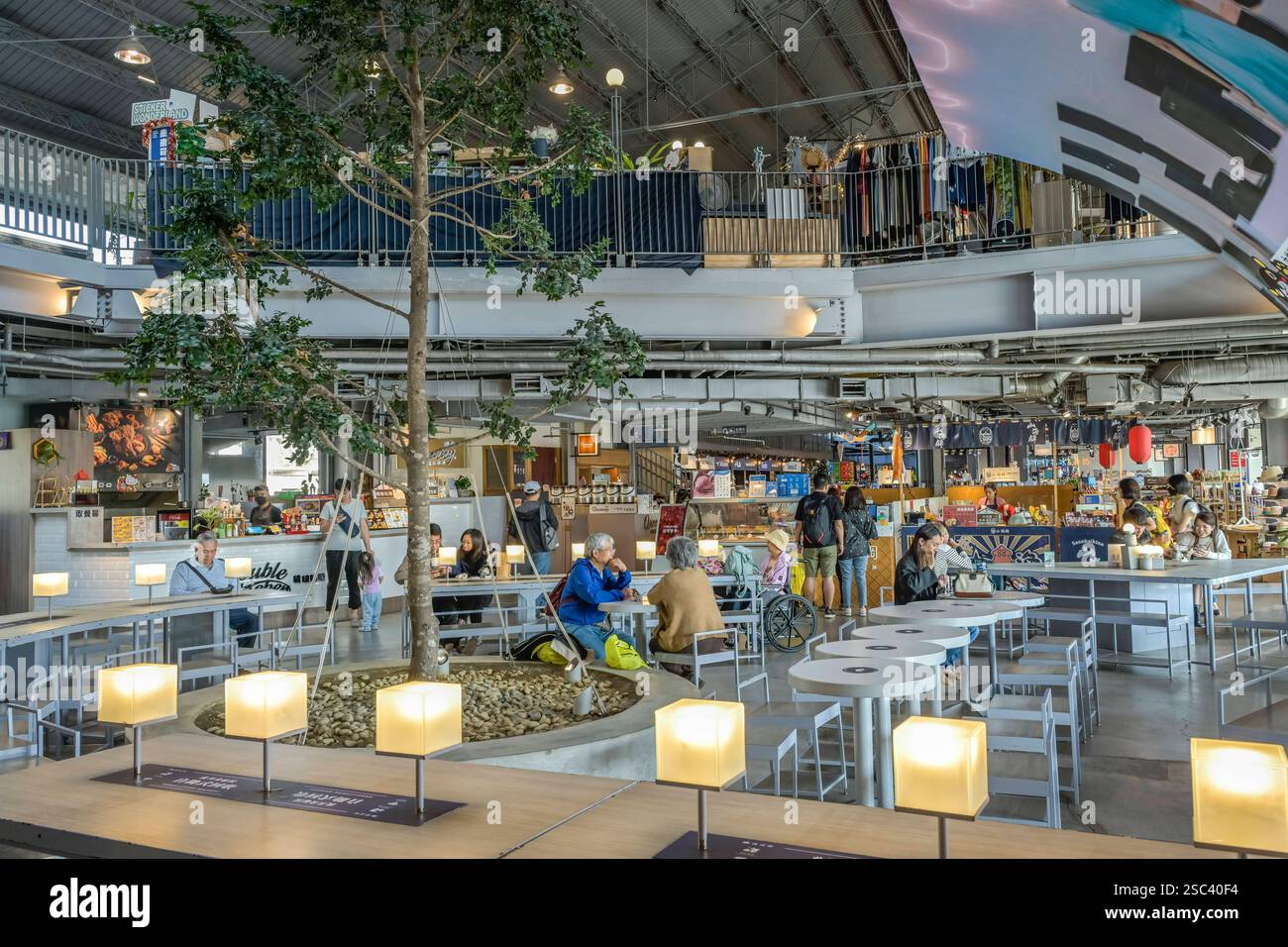 Restaurants und Geschäfte, KW2 Kaoshiung Port Warehouse No.2, Hafengelände, Kaohsiung, Taiwan *** Restaurants and stores, KW2 Kaoshiung Port Warehouse No 2, port area, Kaohsiung, Taiwan Stock Photo