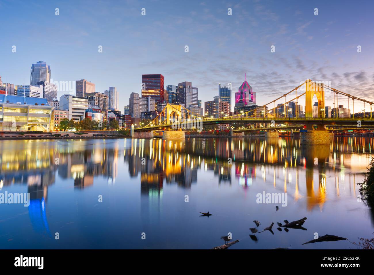 Pittsburgh, Pennsylvania, USA downtown city skyline on the Ohio River at dusk. Stock Photo