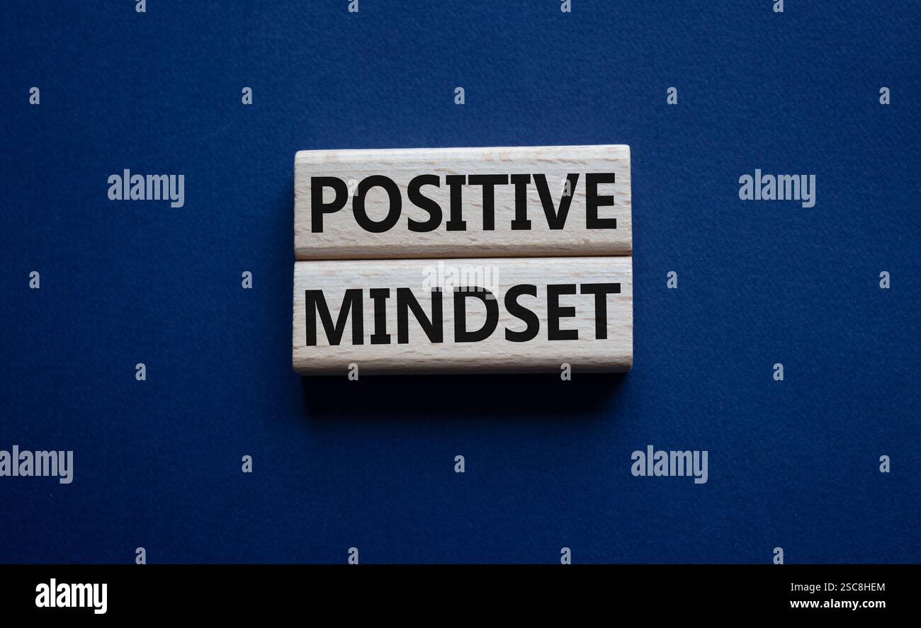 Positive Mindset symbol. Concept words Positive Mindset on wooden ...