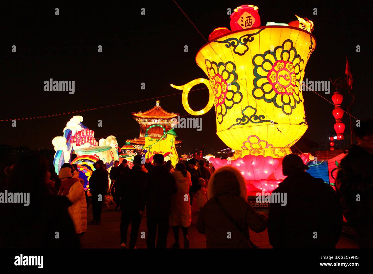 People visit the Xi'an City Wall Lantern Festival in Xi'an City ...
