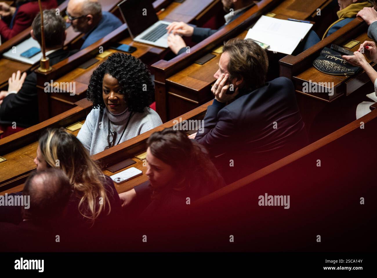 FRANCE-POLITICS-GOVERNMENT-PARLIAMENT Beatrice Bellay, Socialist MP, and Boris Vallaud from behind, Socialist group leader, in Parliament. In Paris, 5 February, 2025. PARIS ILE-DE-FRANCE FRANCE Copyright: xAndreaxSavoranixNerix FRANCE-POLITICS-GOVERNMENT-PARLI ASAVORANINERI-22 Stock Photo