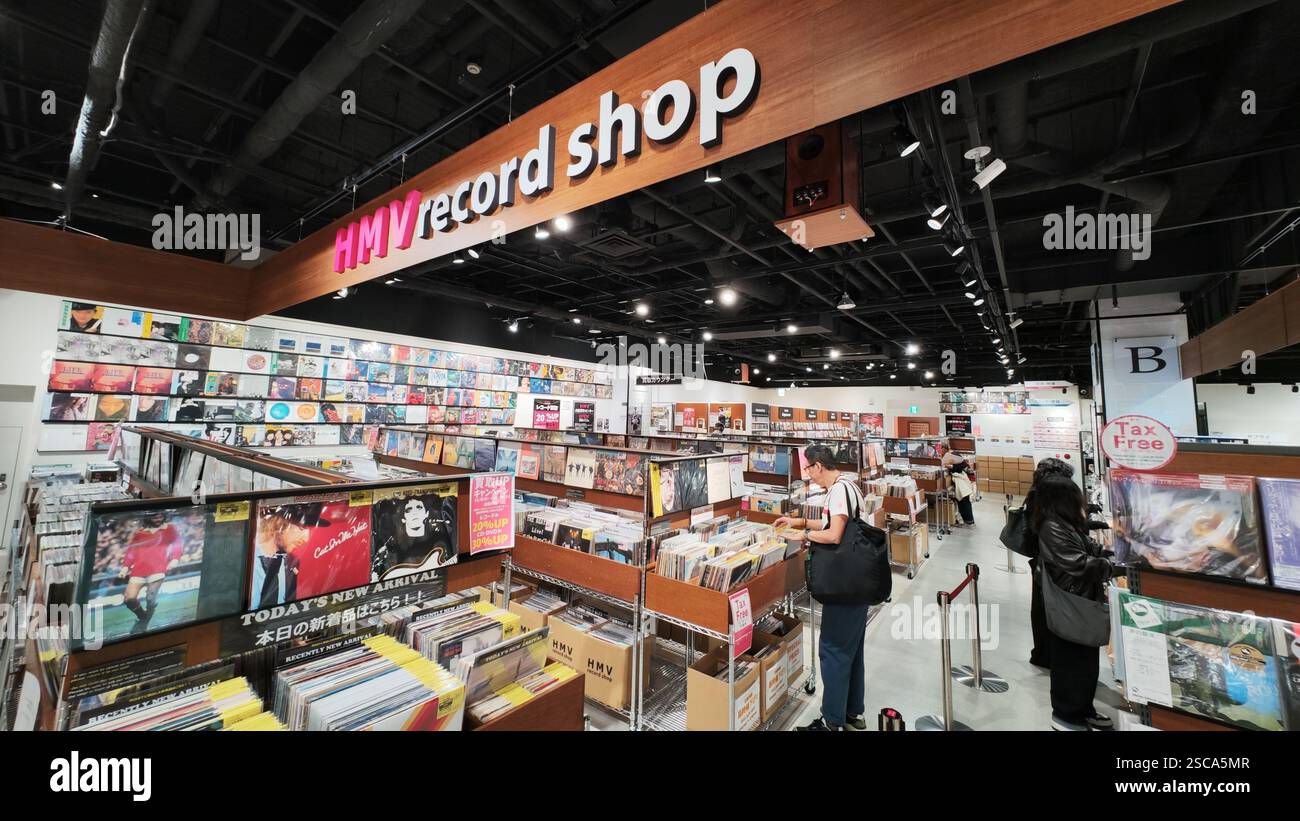 UME STORE  Gundam Base Pop-up on Umeda, Osaka Japan : r/Gundam