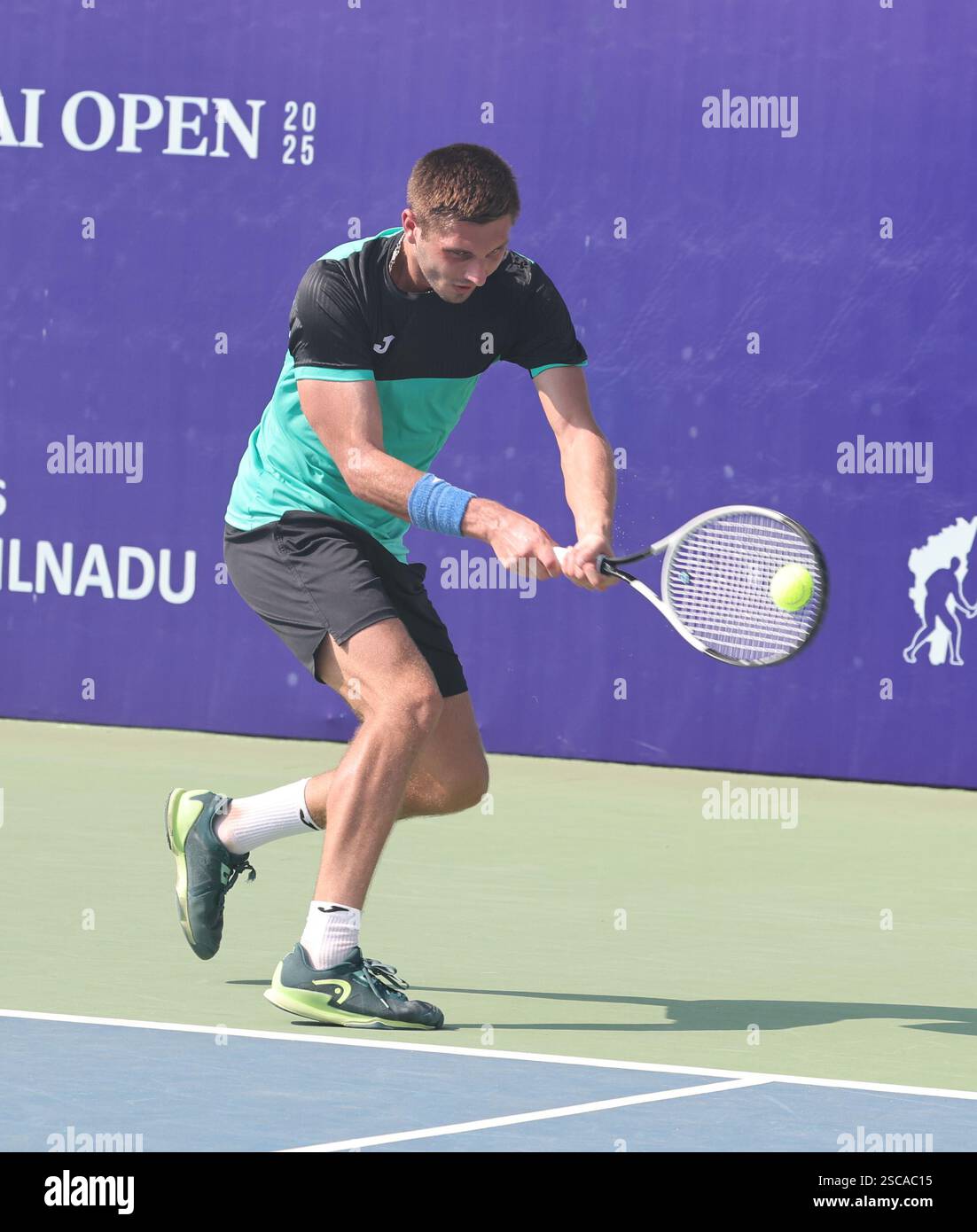 Chennai, India. 06th Feb, 2025. Chennai Open 2025: Oleksandr OVCHARENKO (UKR) vs Alexey ZAKHAROV (RUS) Oleksandr OVCHARENKO (UKR) defeated Alexey ZAKHAROV (RUS) by 0-6, 7-5, & 6-4 Oleksandr OVCHARENKO (UKR) in action Credit: Seshadri SUKUMAR/Alamy Live News Stock Photo