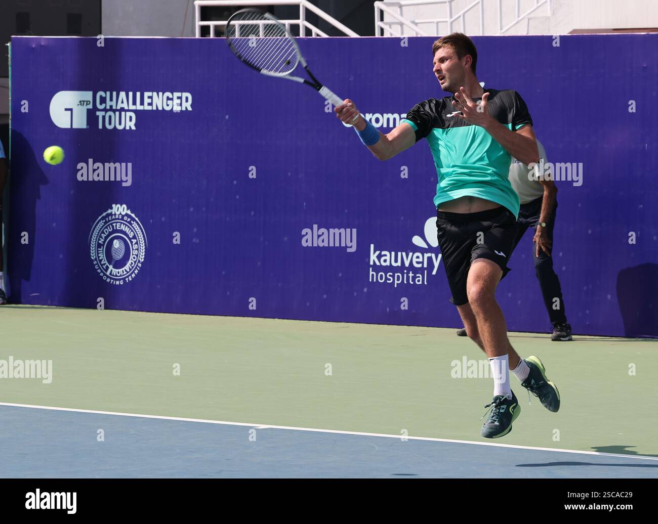 Chennai, India. 06th Feb, 2025. Chennai Open 2025: Oleksandr OVCHARENKO (UKR) vs Alexey ZAKHAROV (RUS) Oleksandr OVCHARENKO (UKR) defeated Alexey ZAKHAROV (RUS) by 0-6, 7-5, & 6-4 Oleksandr OVCHARENKO (UKR) in action Credit: Seshadri SUKUMAR/Alamy Live News Stock Photo