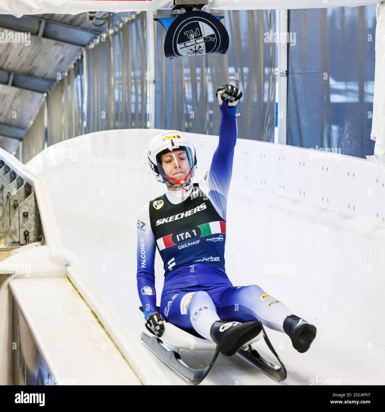 Verena Hofer (ITA, Italien) beim Anschlag ans Touchpad, 26.01.2025, Oberhof (Deutschland), Eberspächer Luge World Cup Oberhof II Stock Photo