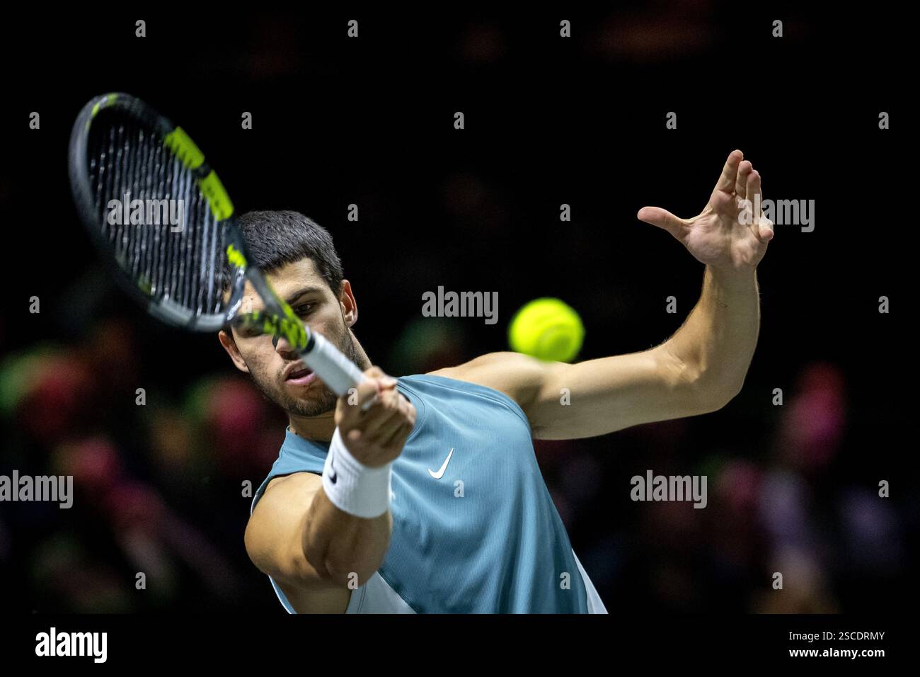ROTTERDAM - Carlos Alcaraz (ESP) in action against Andrea Vavassori (ITA) on the fourth day of the ABN AMRO Open tennis tournament in Ahoy. ANP SANDER KING Stock Photo