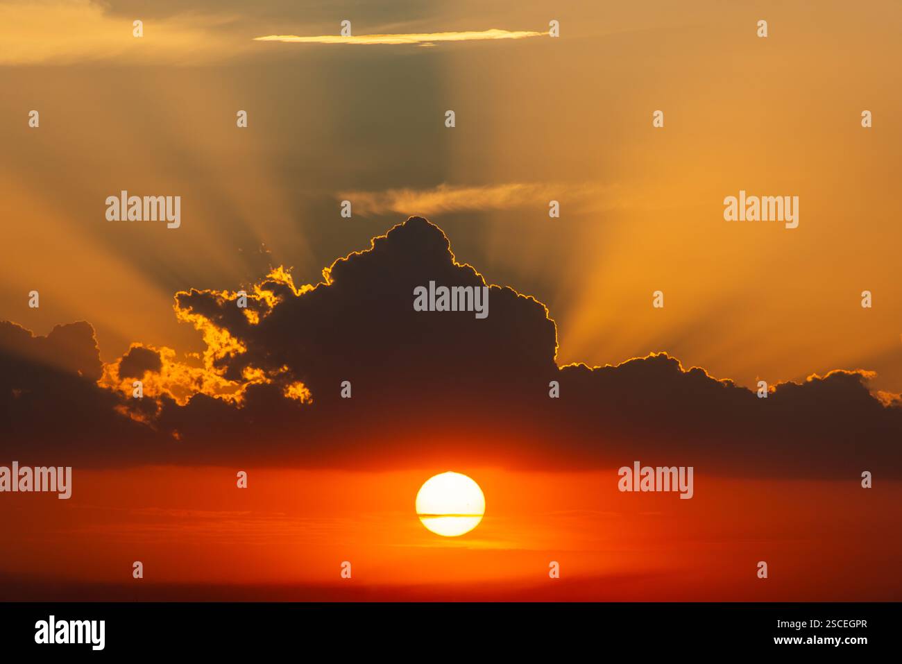 Hot sun rays hi-res stock photography and images - Alamy
