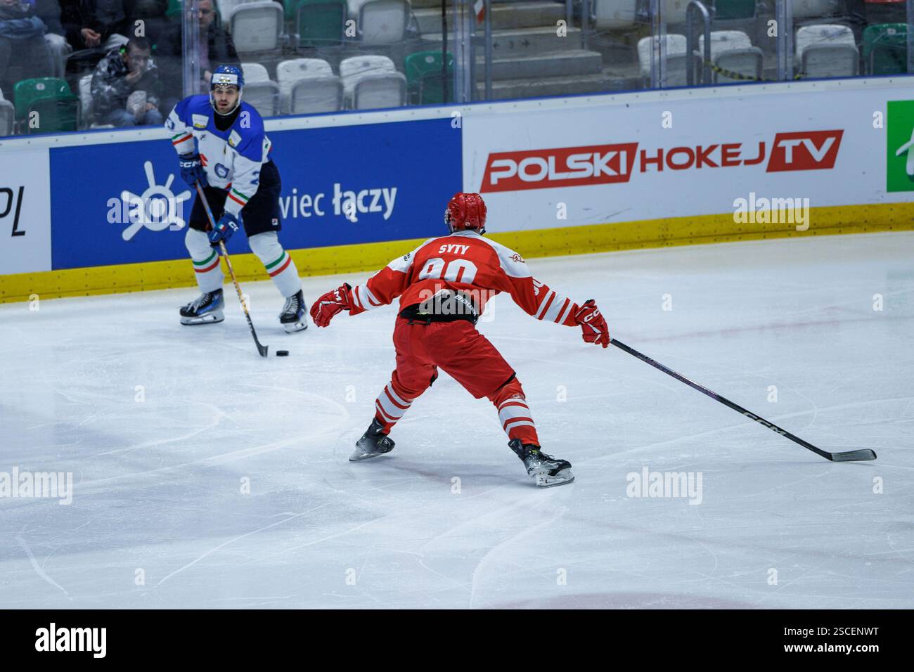 Sosnowiec, Poland, Feb 6 2025, Hockey match as part of the EIHC 2025 tournament between POLAND AND ITALY OP:  Przy krazku druzyna Wloch Stock Photo