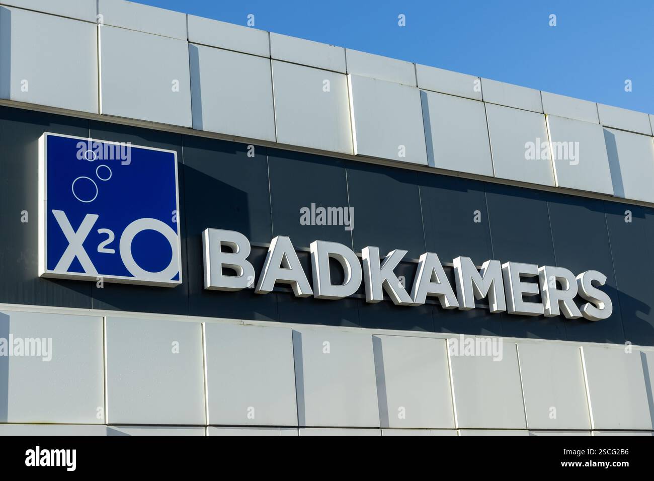 X20 Sign X20 Badkamers store sign, Bathrooms store Stock Photo - Alamy