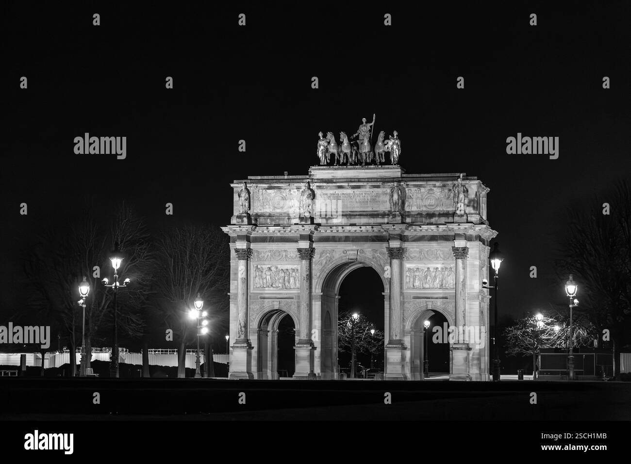 Arch victory carrousel arc triomphe Black and White Stock Photos ...