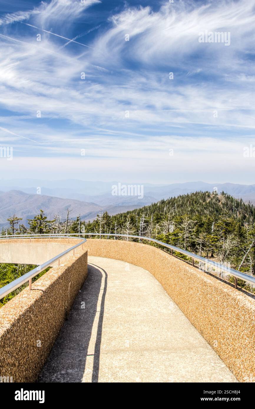 Overlooking Place Overlook visitors hi-res stock photography and images - Alamy