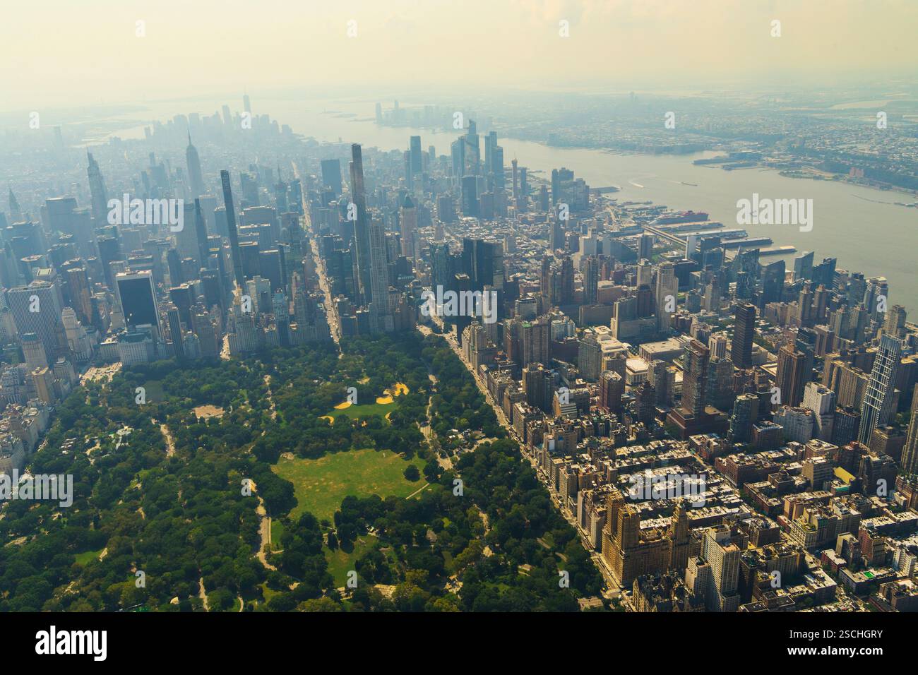Helicopter aerial view of New York City Stock Photo - Alamy