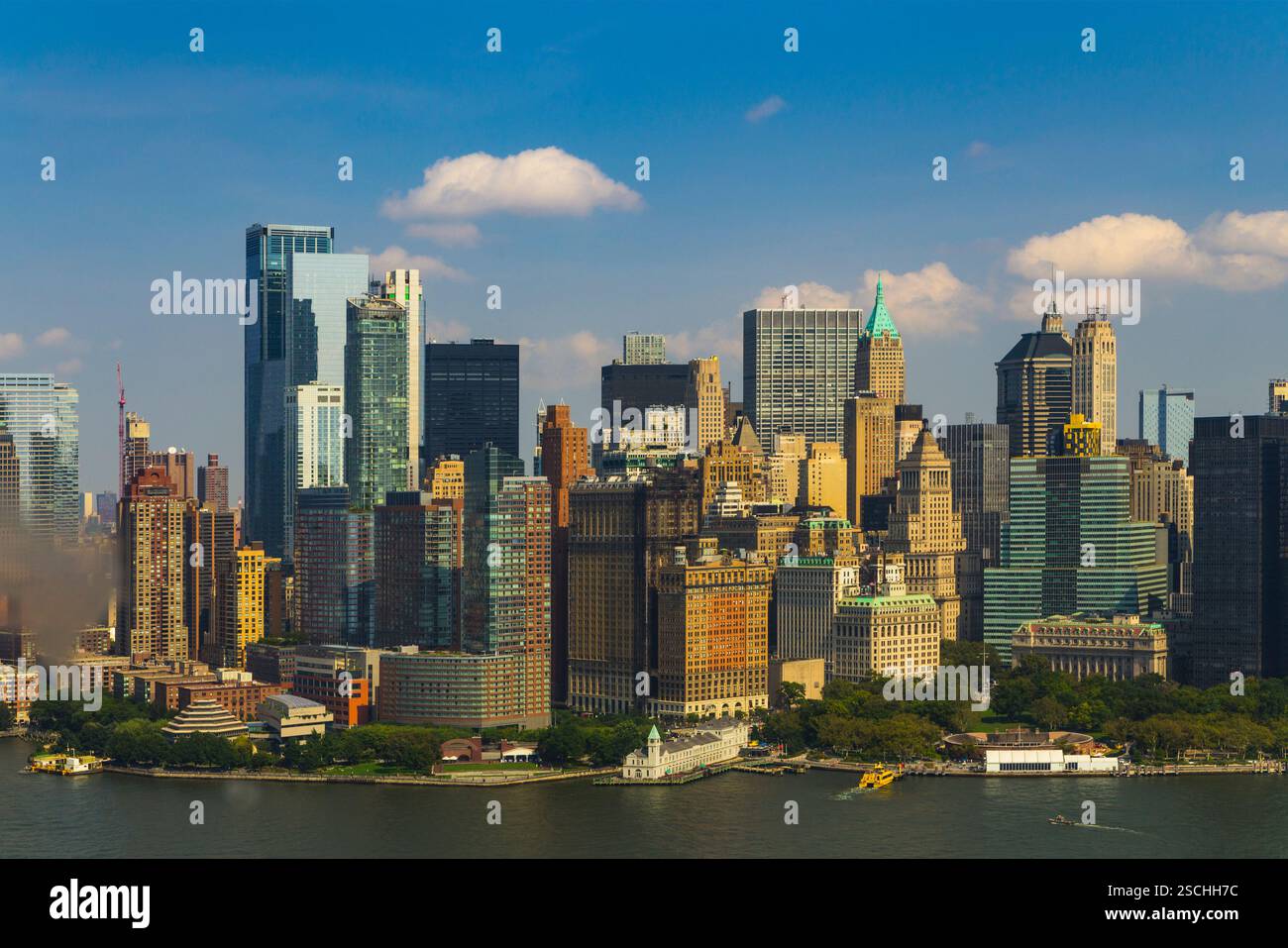 Helicopter aerial view of New York City Stock Photo - Alamy