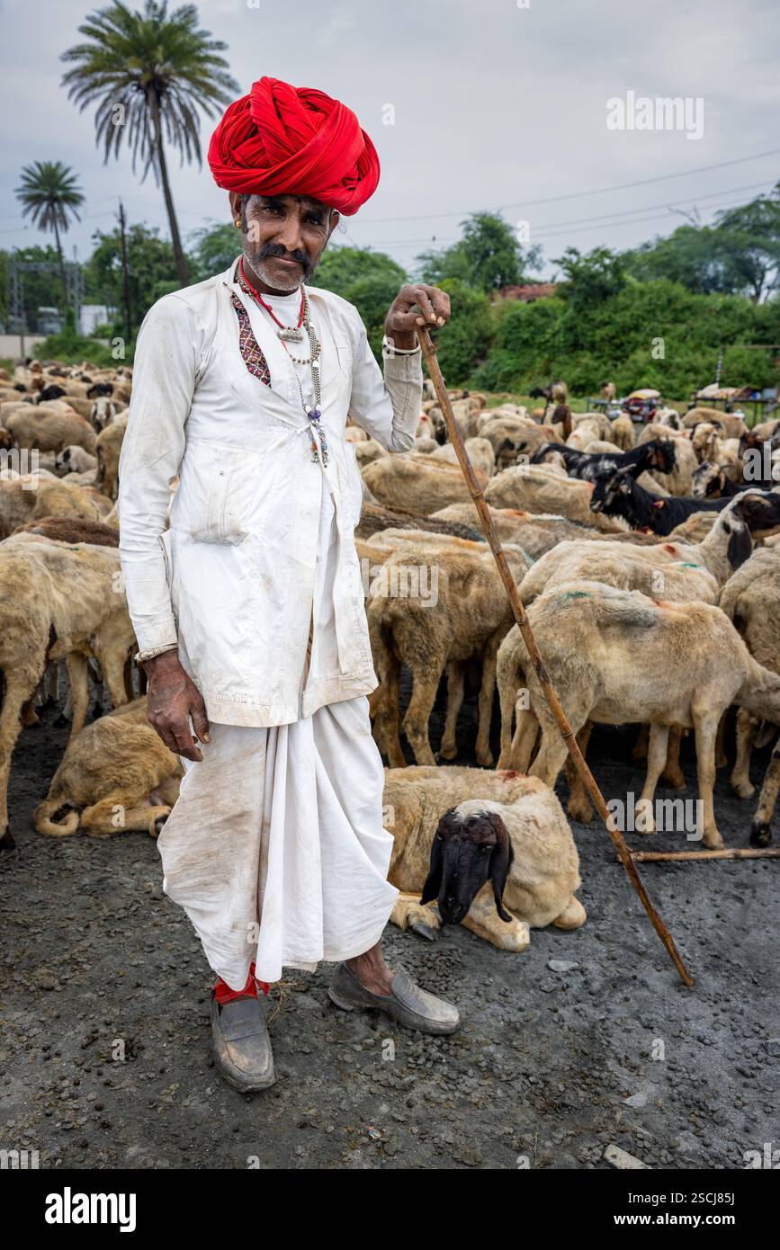 Indian rabari men portrait hi-res stock photography and images - Alamy
