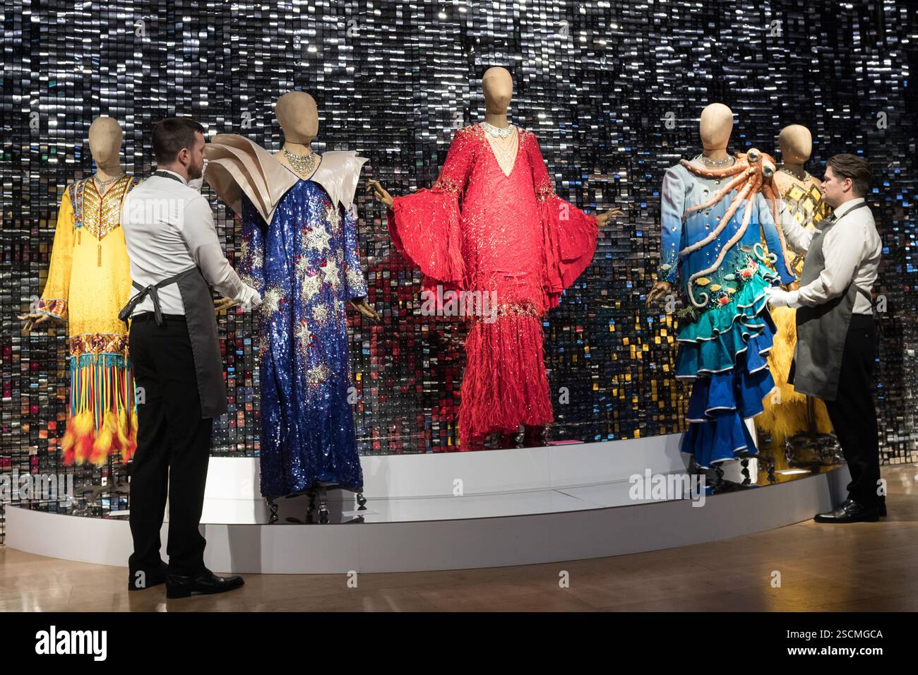 Dame edna costumes hires stock photography and images Alamy — free download