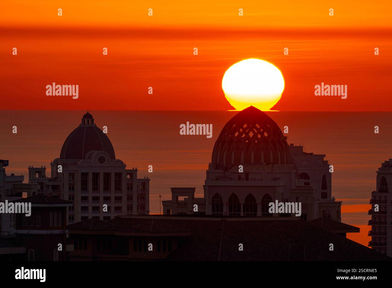 Pearl qatar sunrise hi-res stock photography and images - Alamy