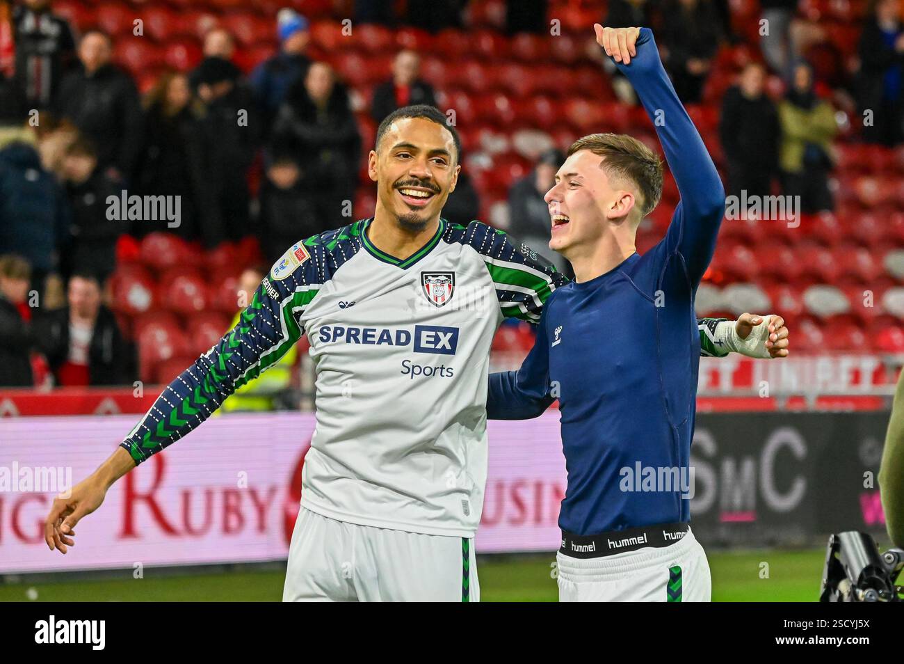 Wilson Isidor and Chris Rigg celebrate Sunderland's win over ...