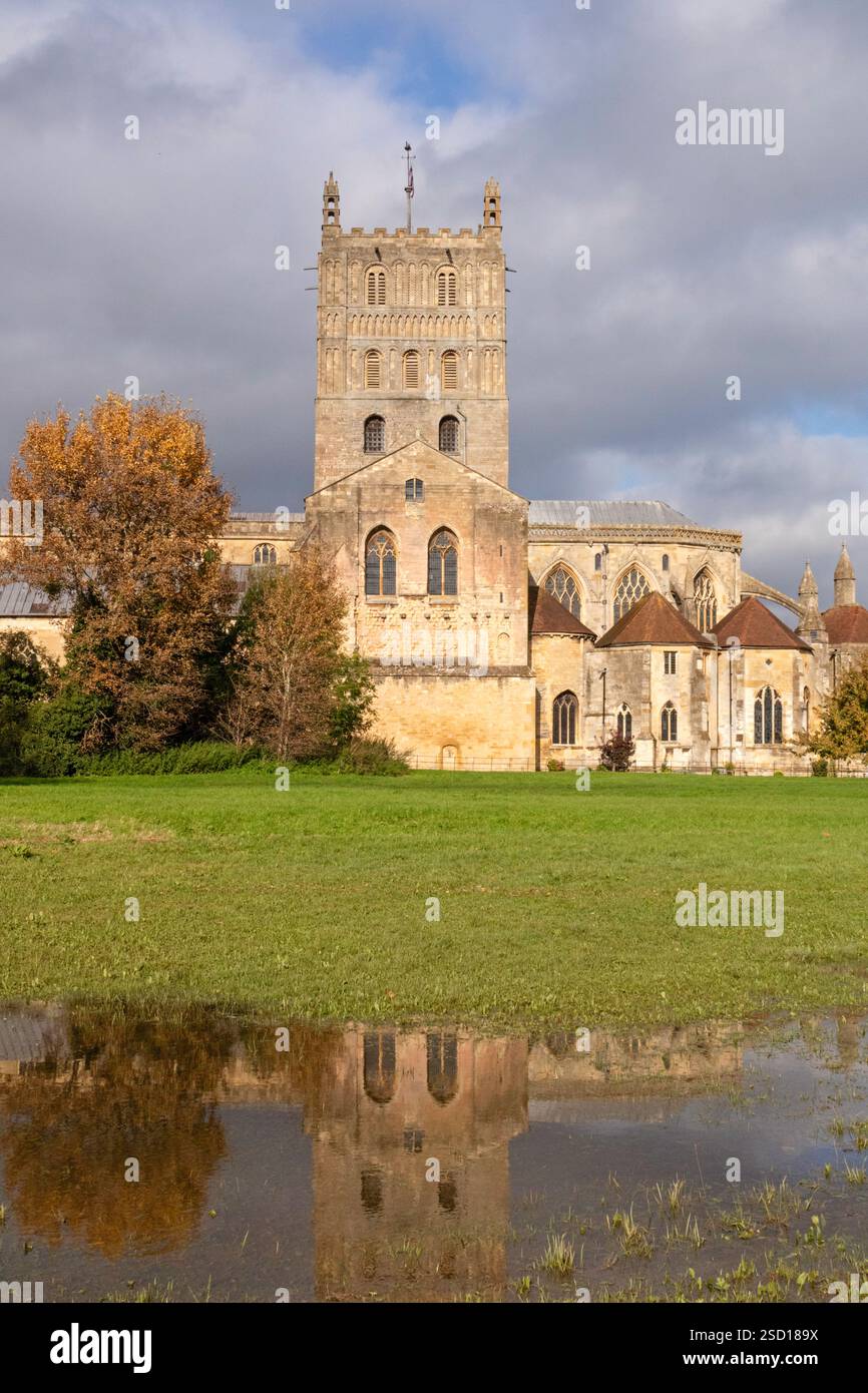 Tewkesbury Abbey a former Benedictine monastery, Tewkesbury, Goucestershire, England, UK Stock Photo